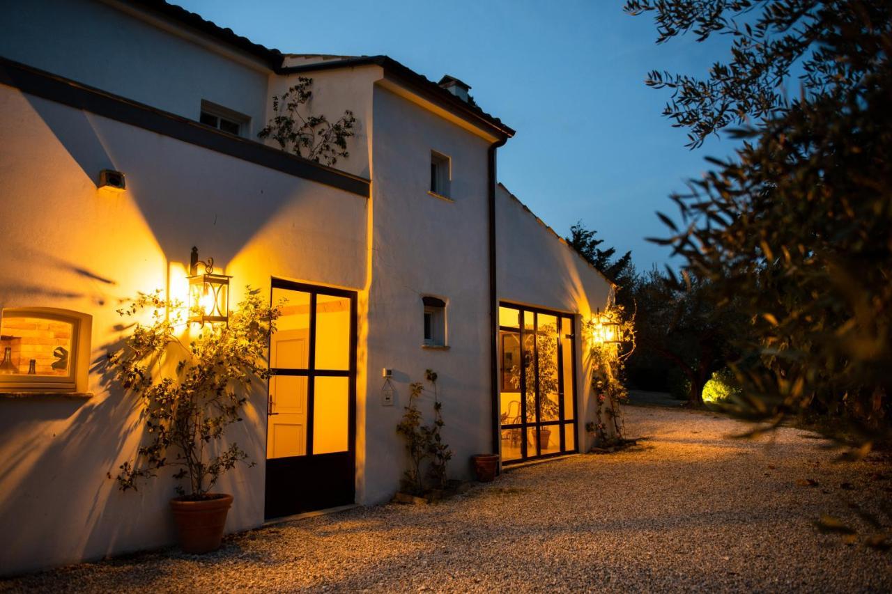 Casale Delle Lavande Bed & Breakfast *